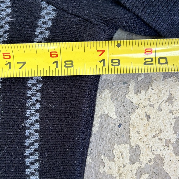 Like new Cloud Chaser black with grey sweater dress - Picture 13 of 16